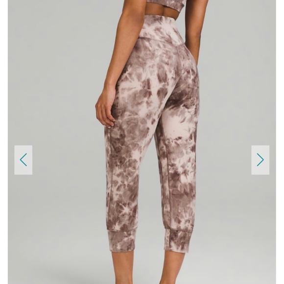 Lululemon Align High-Rise Cropped Jogger
Diamond Dye Mink Bery Lunar - Picture 2 of 8